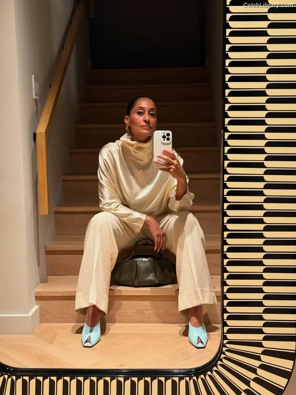 Tracee Ellis Ross photo 15 of 629