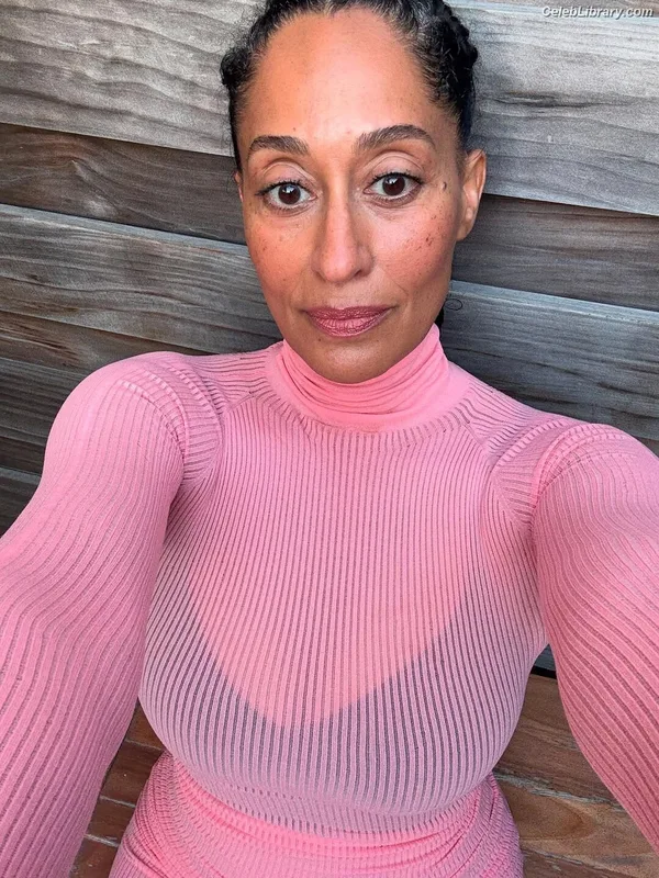 Tracee Ellis Ross photo 17 of 629