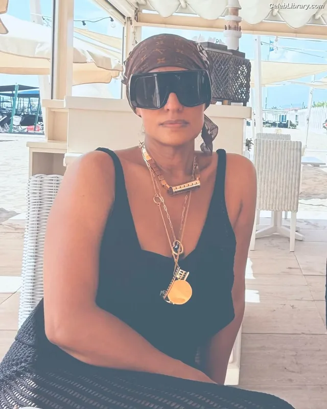 Tracee Ellis Ross photo 23 of 629
