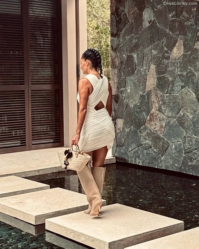 Tracee Ellis Ross photo 11 of 629