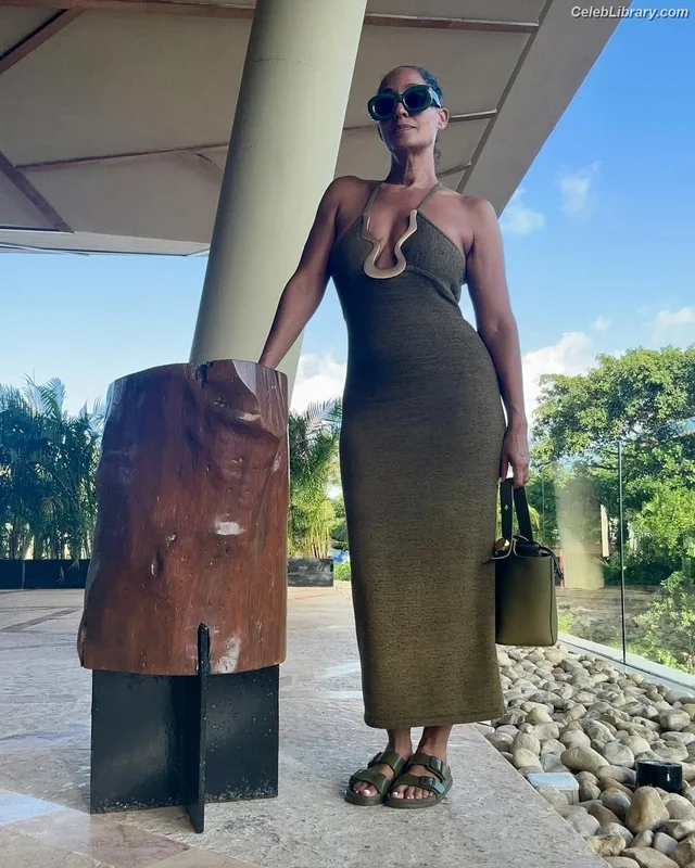 Tracee Ellis Ross photo 12 of 629