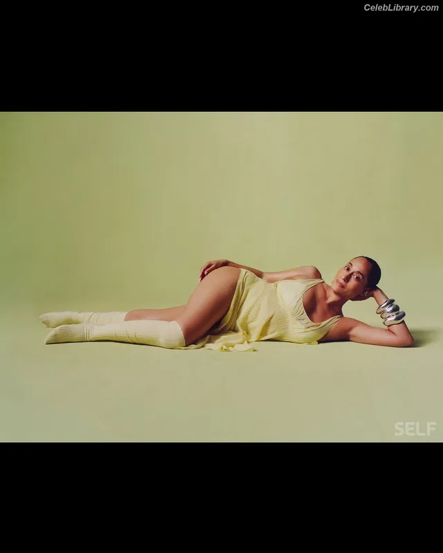Tracee Ellis Ross photo 6 of 629