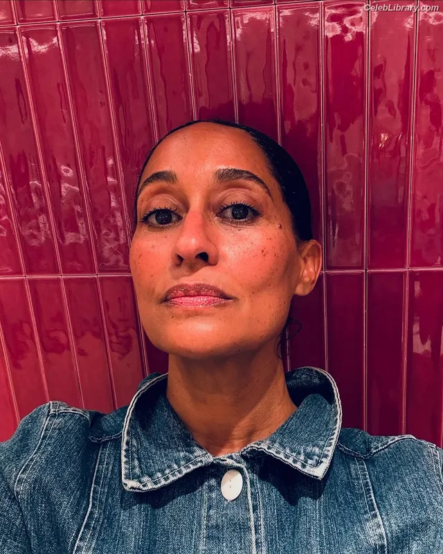 Tracee Ellis Ross photo 22 of 629