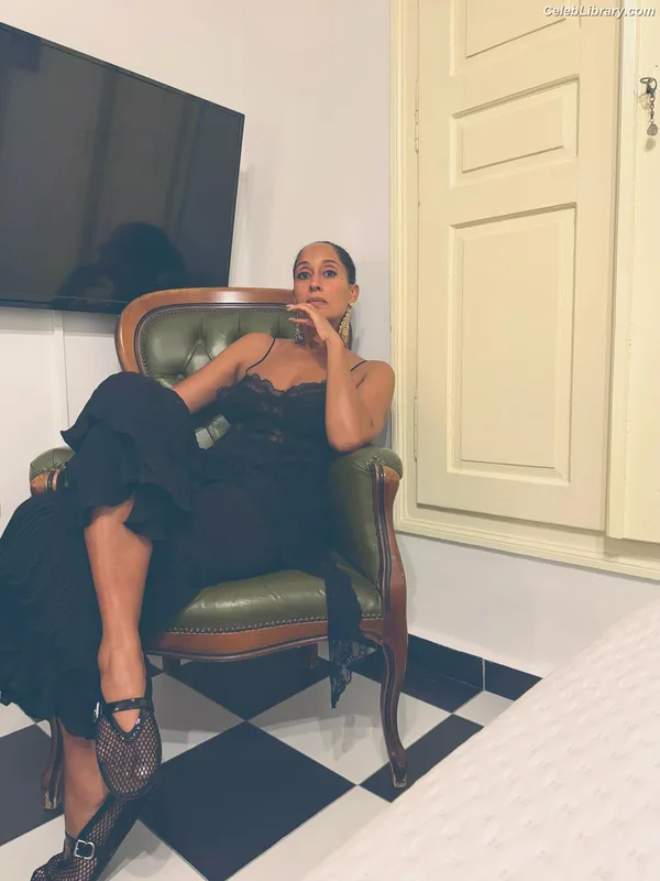 Tracee Ellis Ross photo 17 of 629
