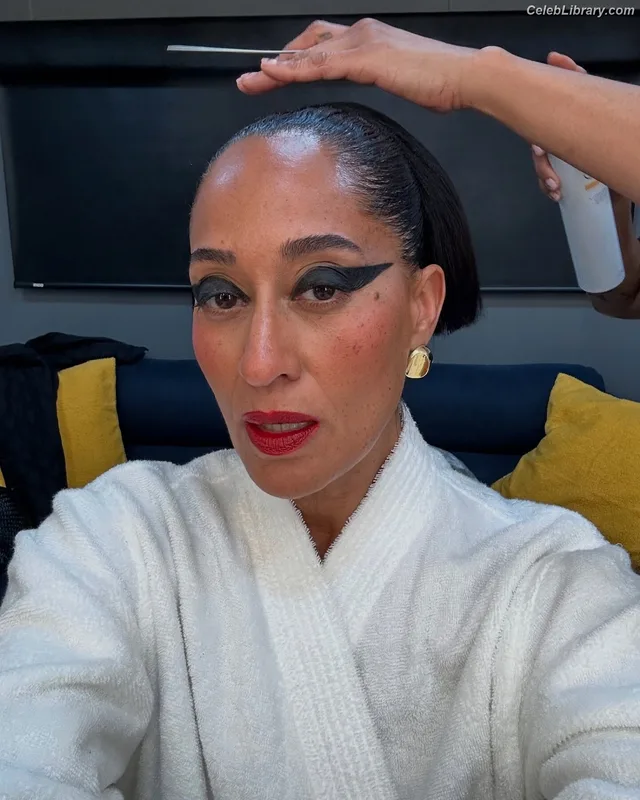 Tracee Ellis Ross photo 10 of 629