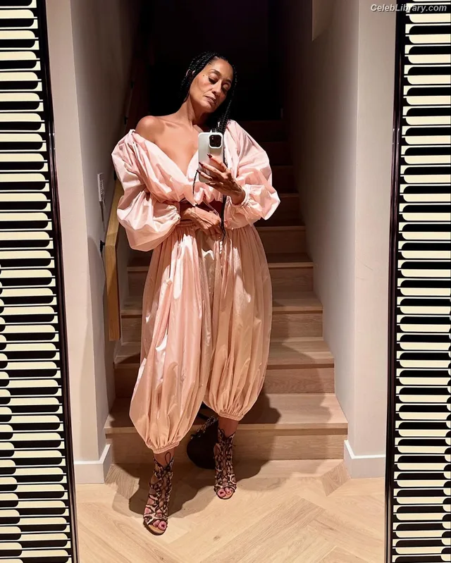 Tracee Ellis Ross photo 16 of 629