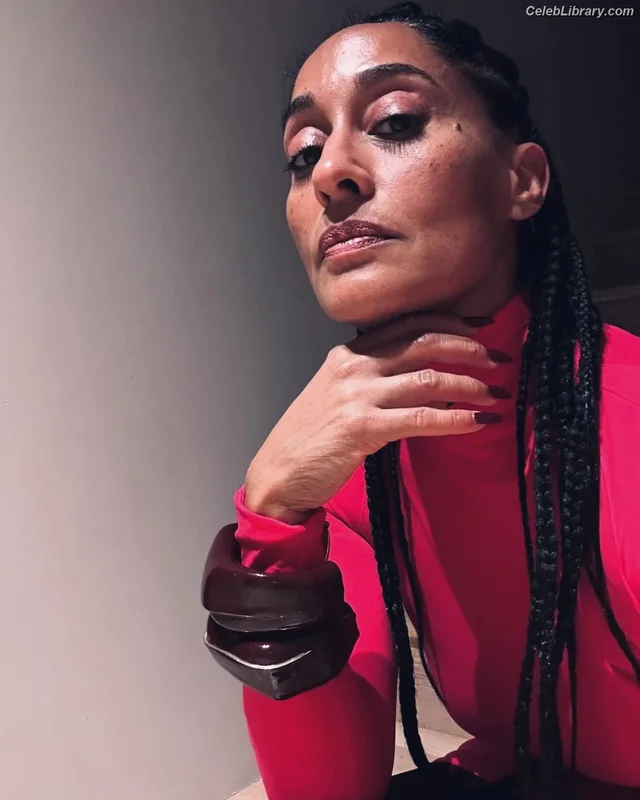 Tracee Ellis Ross photo 20 of 629