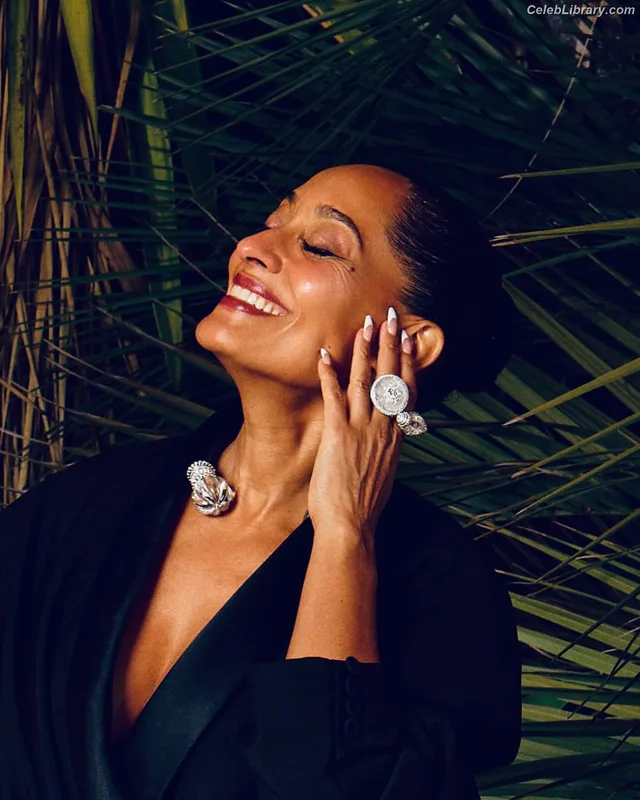 Tracee Ellis Ross photo 11 of 629