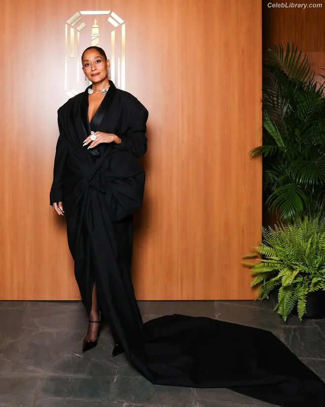 Tracee Ellis Ross photo 12 of 629