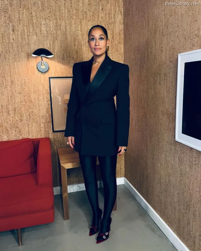 Tracee Ellis Ross photo 18 of 629
