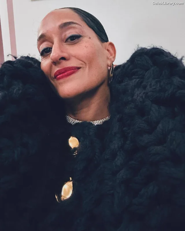 Tracee Ellis Ross photo 1 of 629