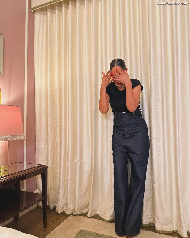 Tracee Ellis Ross photo 11 of 629