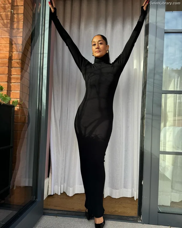 Tracee Ellis Ross photo 21 of 629