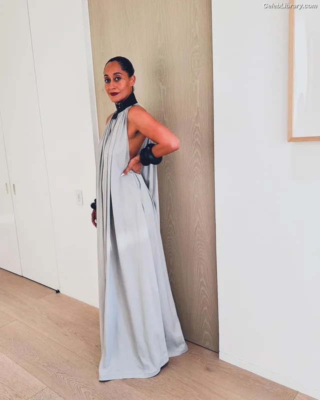 Tracee Ellis Ross photo 1 of 629