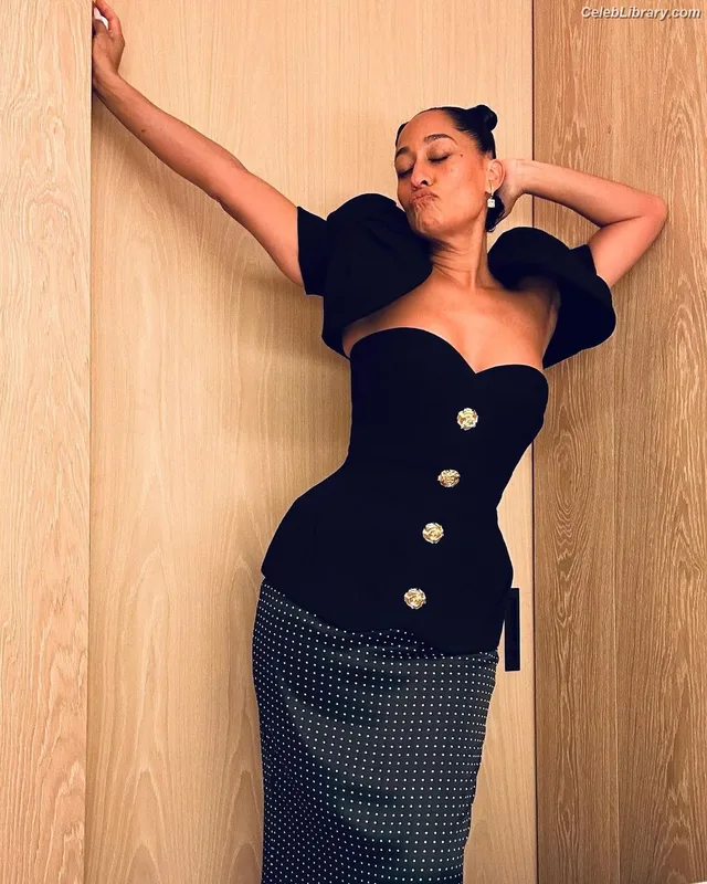 Tracee Ellis Ross photo 3 of 629