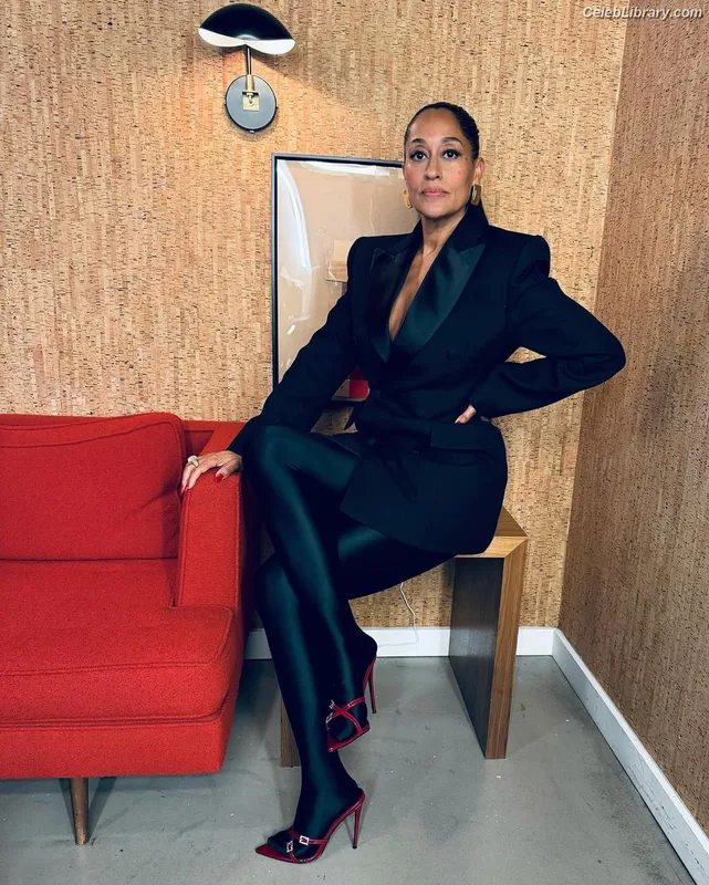 Tracee Ellis Ross photo 19 of 629