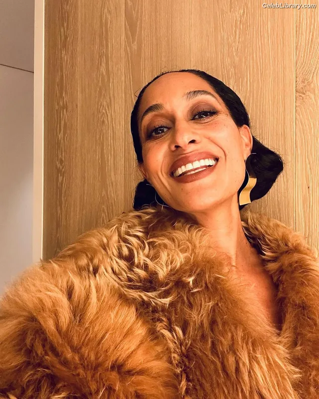Tracee Ellis Ross photo 20 of 629