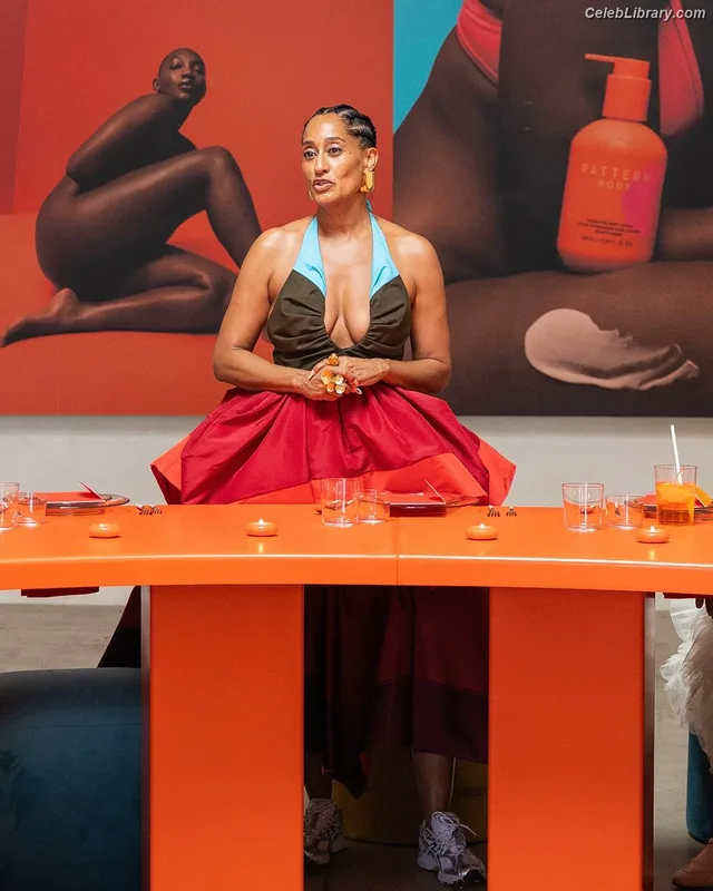 Tracee Ellis Ross photo 16 of 629