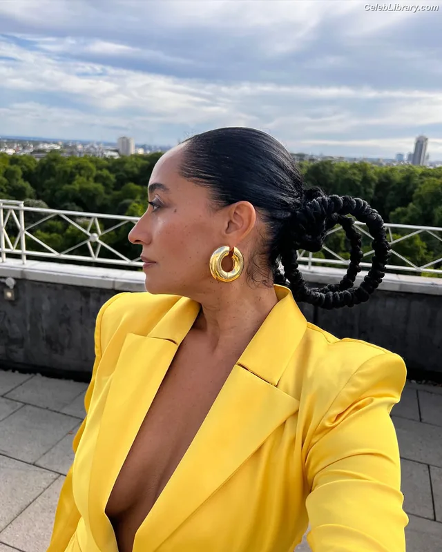 Tracee Ellis Ross photo 5 of 629