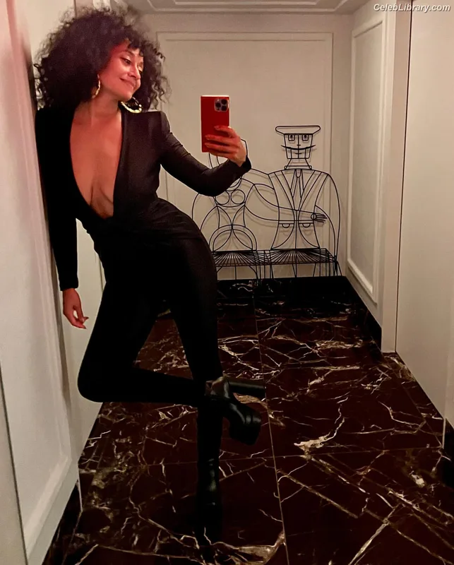 Tracee Ellis Ross photo 22 of 629