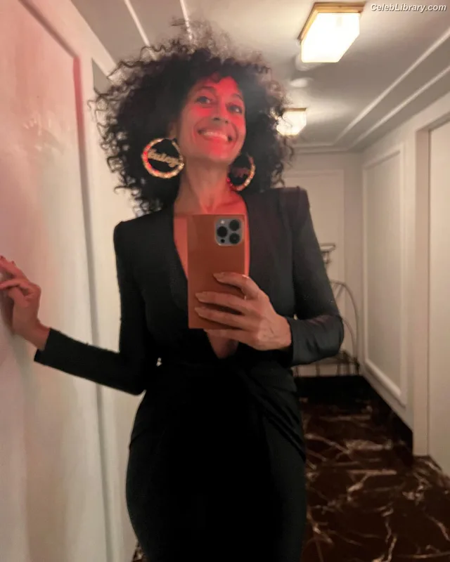 Tracee Ellis Ross photo 1 of 629