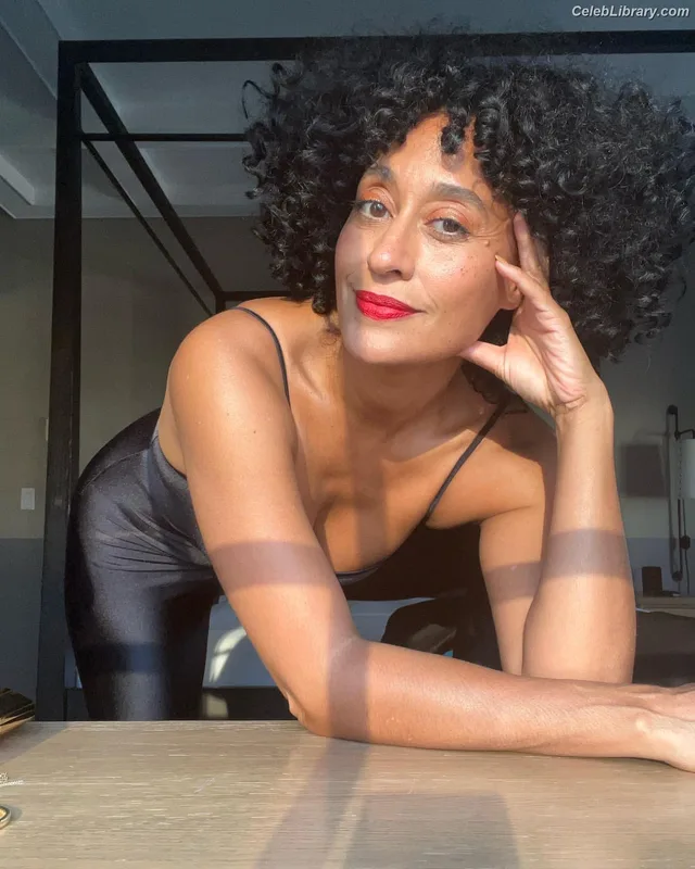 Tracee Ellis Ross photo 10 of 629