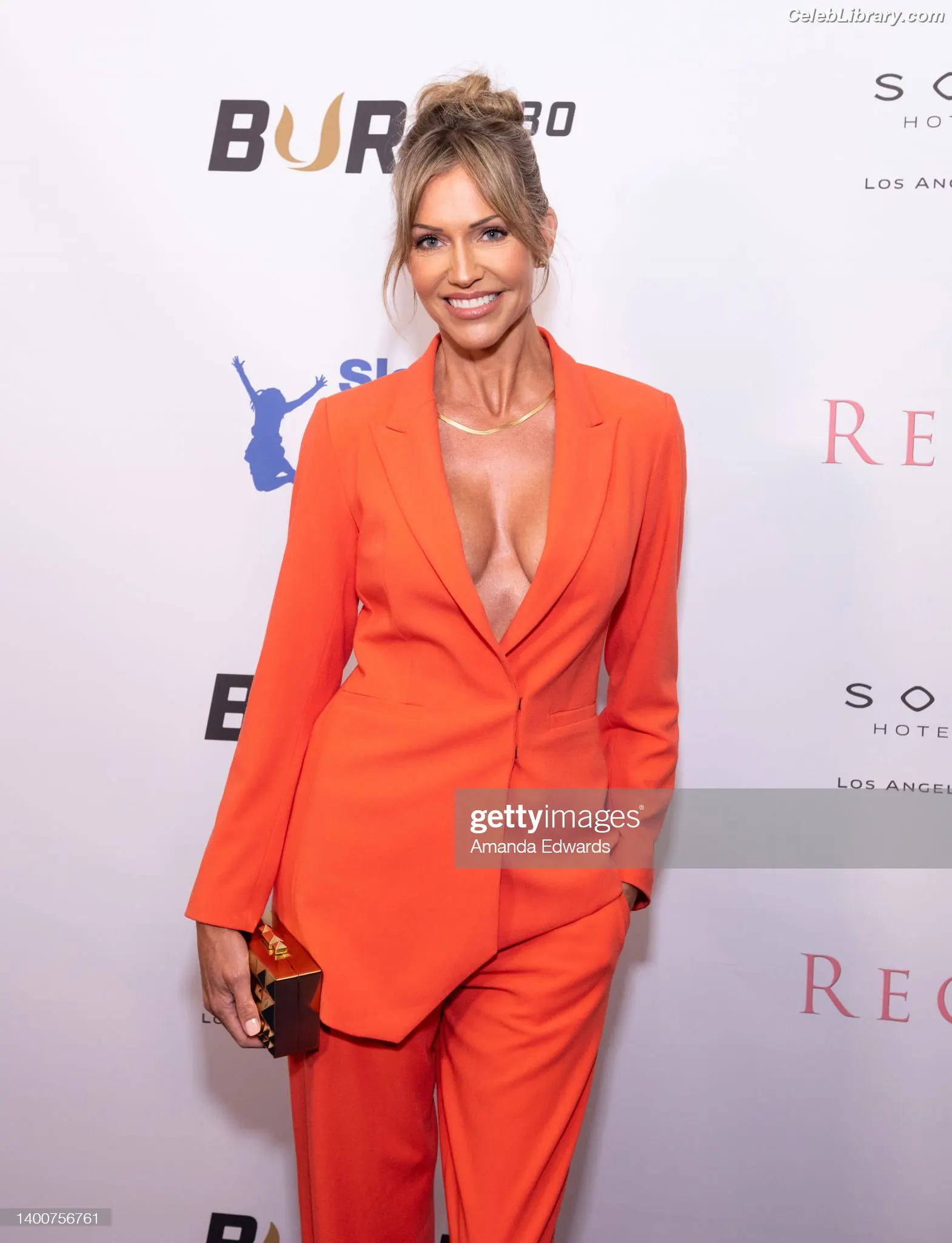 Tricia Helfer photo 1 of 894