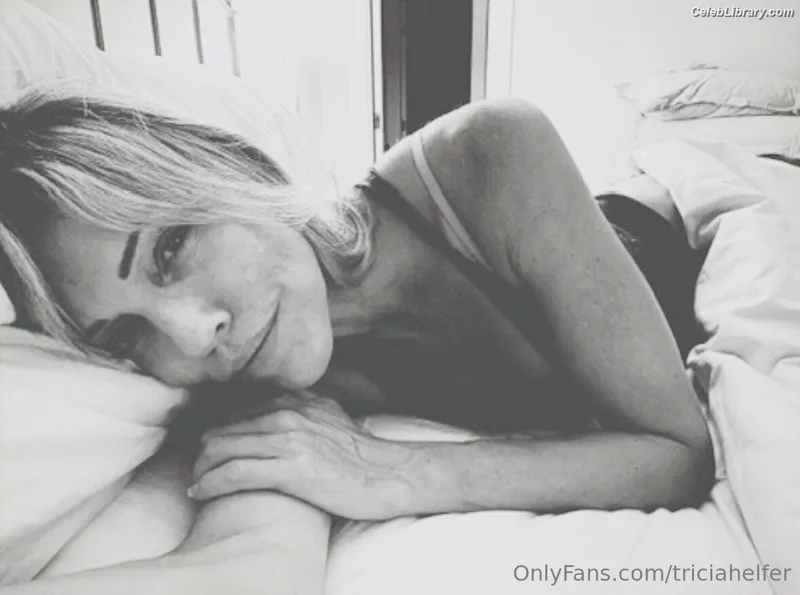 Tricia Helfer photo 4 of 894