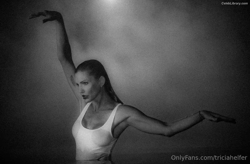 Tricia Helfer photo 5 of 894