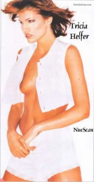 Tricia Helfer photo 3 of 894