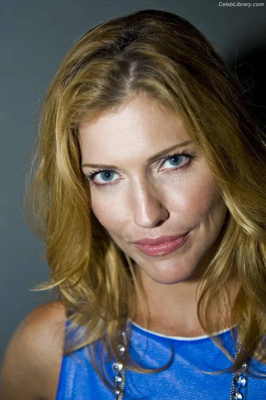 Tricia Helfer photo 3 of 894