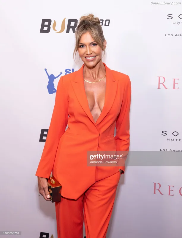 Tricia Helfer photo 24 of 894