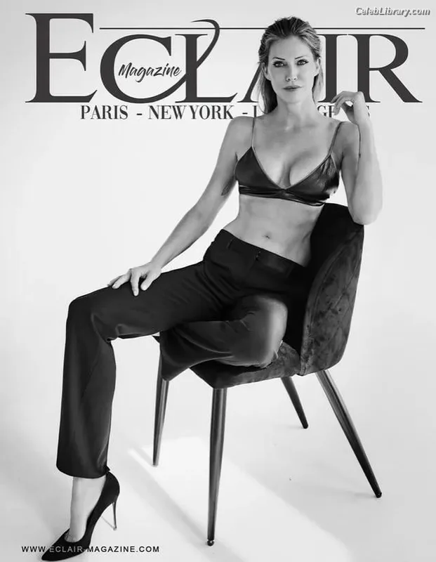 Tricia Helfer photo 23 of 894