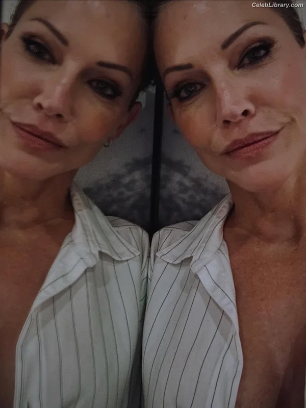Tricia Helfer photo 7 of 894