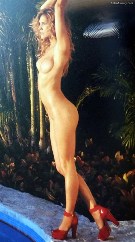 Tricia Helfer photo 7 of 894