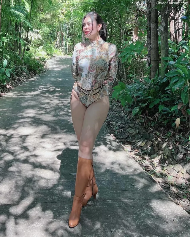 Trinh Phalla photo 2 of 11