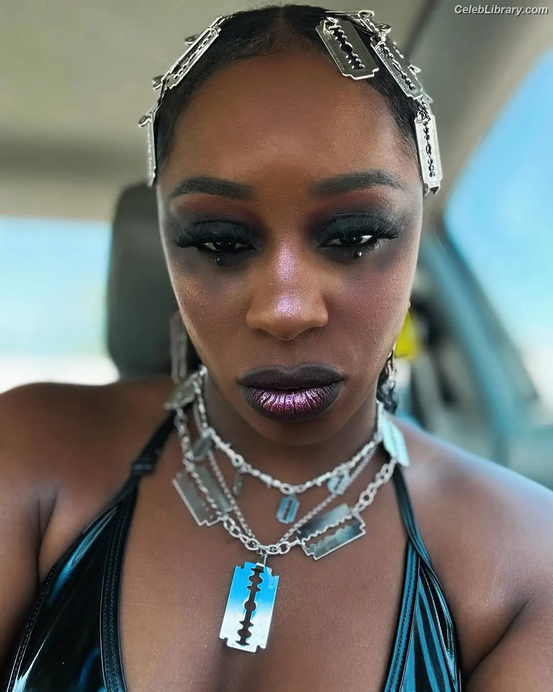 Trinity Fatu (Naomi) photo 1 of 394