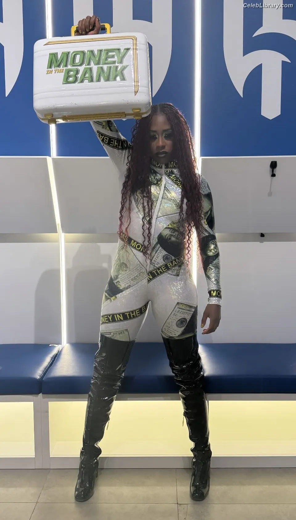 Trinity Fatu (Naomi) photo 24 of 394