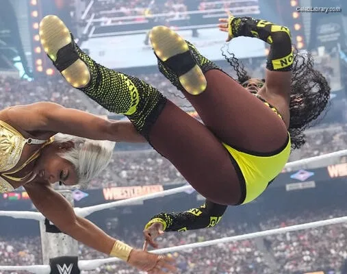 Trinity Fatu (Naomi) photo 14 of 404