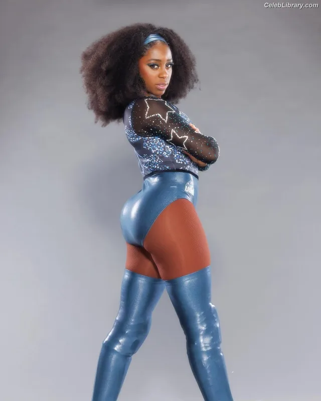 Trinity Fatu (Naomi) photo 4 of 404