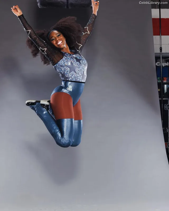 Trinity Fatu (Naomi) photo 5 of 404