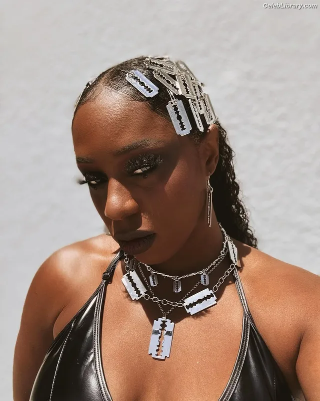 Trinity Fatu (Naomi) photo 15 of 404