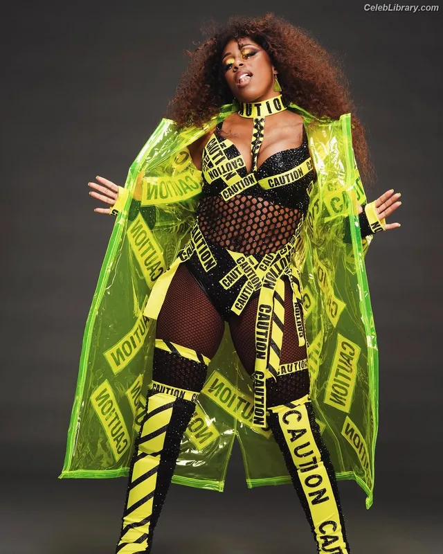Trinity Fatu (Naomi) photo 7 of 404