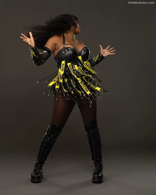 Trinity Fatu (Naomi) photo 19 of 404
