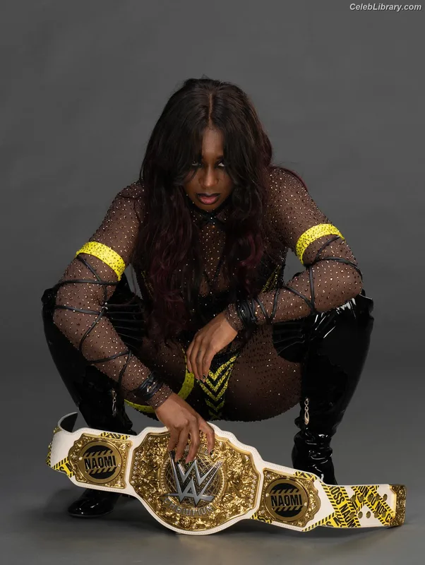 Trinity Fatu (Naomi) photo 8 of 404