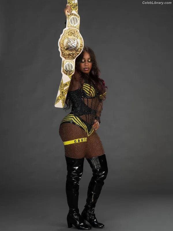 Trinity Fatu (Naomi) photo 13 of 404