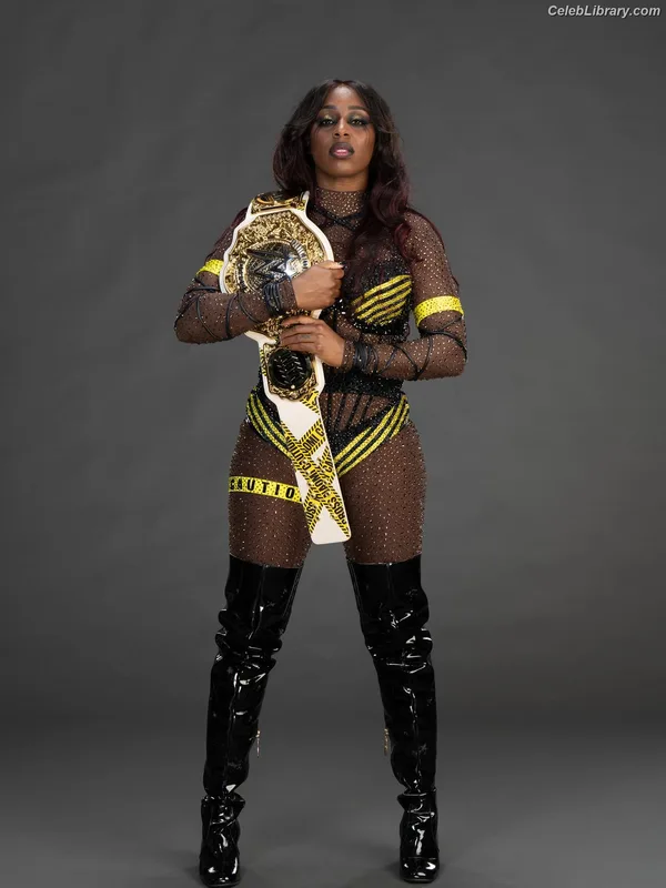 Trinity Fatu (Naomi) photo 15 of 404