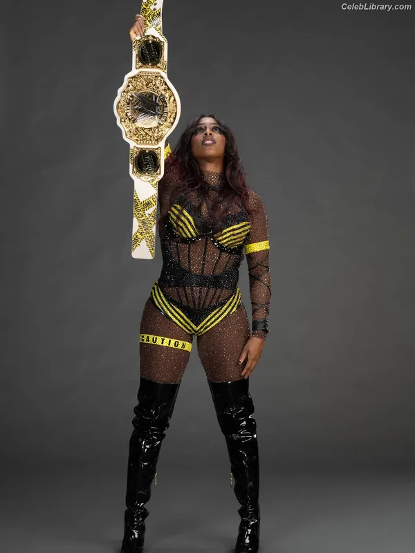 Trinity Fatu (Naomi) photo 17 of 404