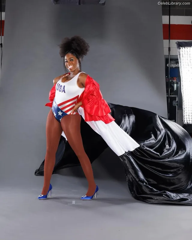 Trinity Fatu (Naomi) photo 3 of 404