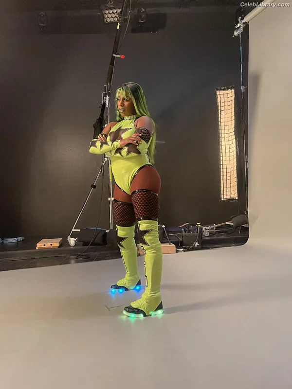 Trinity Fatu (Naomi) photo 18 of 404